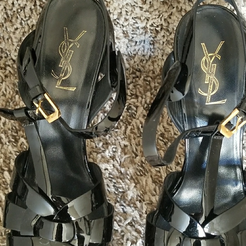 YSL Yves Saint Laurent Tribute Black Patent Leathe